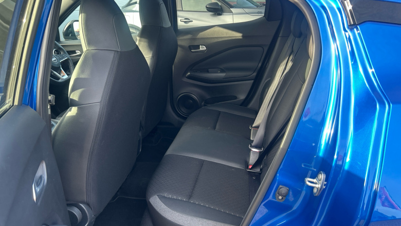 Nissan Juke 1.0 DiG-T N-Connecta 5dr DCT Petrol Hatchback